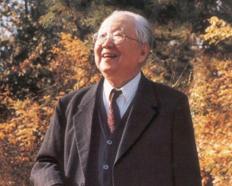 启功